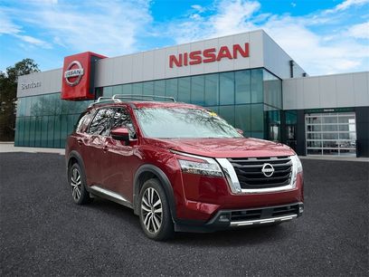 Used 2023 Nissan Pathfinder Platinum