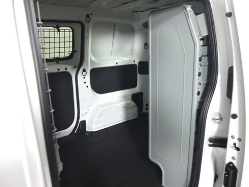 Used 2021 Nissan NV200 SV w/ Sliding Door Glass Package image 26