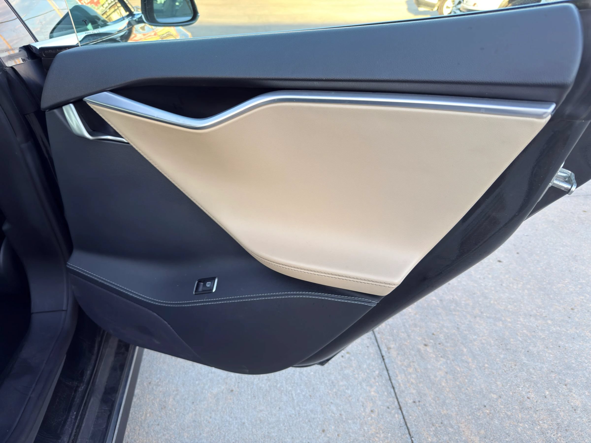 Used 2013 Tesla Model S RWD image 29