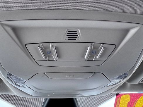 Used 2019 Ford Escape SEL image 13