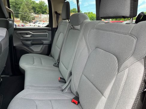 Used 2020 RAM 1500 Big Horn AWD/4WD image 13