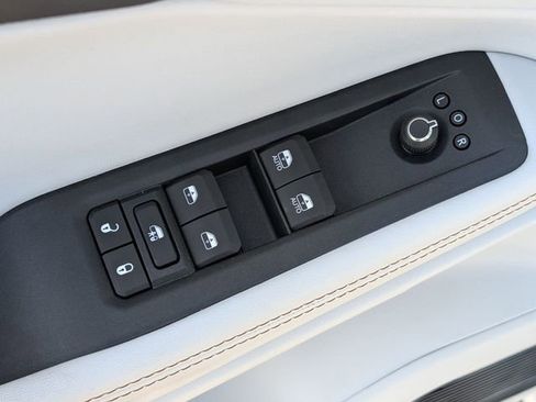 New 2026 Jeep Cherokee Limited AWD/4WD image 10
