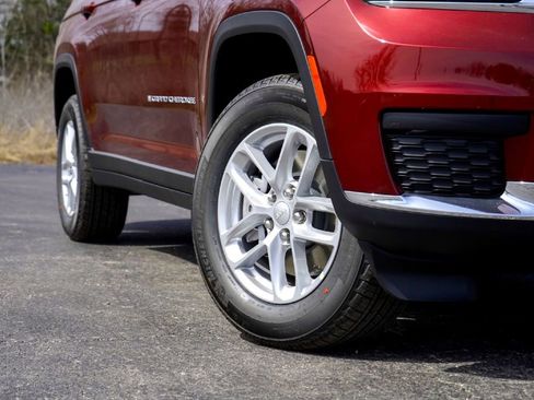 New 2026 Jeep Grand Cherokee L Laredo RWD image 3