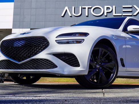 Used 2022 Genesis G70 3.3T w/ Sport Advanced Package image 2