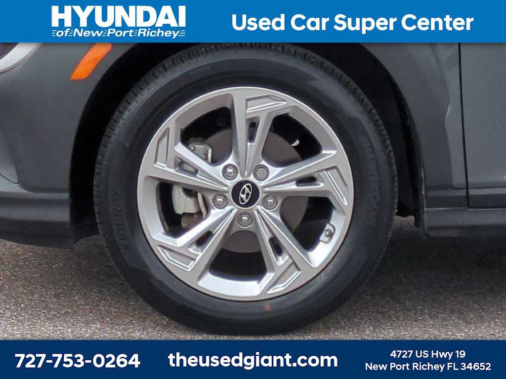 Used 2023 Hyundai Kona SEL FWD image 10