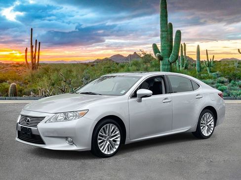 Used 2013 Lexus ES 350 w/ Luxury Pkg FWD image 7