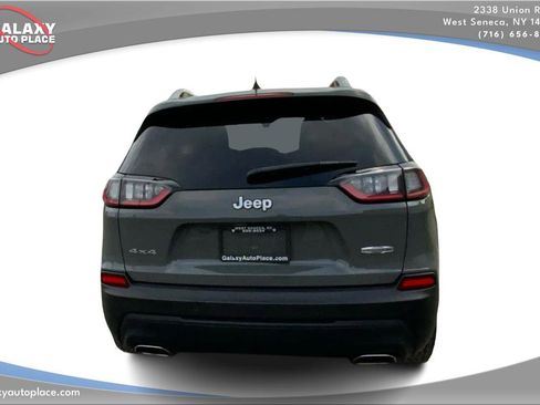 Used 2021 Jeep Cherokee Latitude Lux w/ Comfort/Convenience Group AWD/4WD image 6
