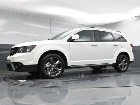 Used 2015 Dodge Journey Crossroad w/ Flexible Seating Group image 22