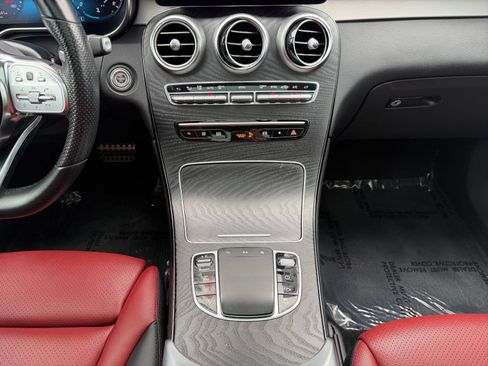 Used 2022 Mercedes-Benz GLC 300 4MATIC w/ AMG Line image 16