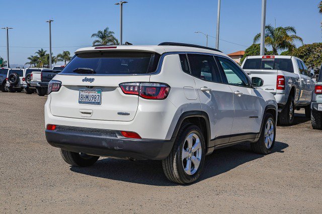 Used 2019 Jeep Compass Latitude FWD image 4