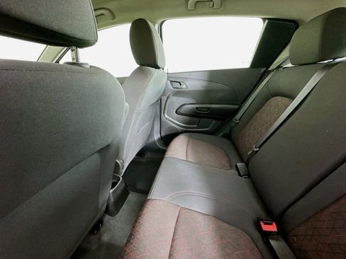 Used 2019 Chevrolet Sonic LT image 23