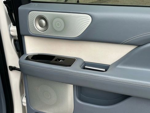 Used 2018 Lincoln Navigator L Black Label w/ Cargo Package image 31