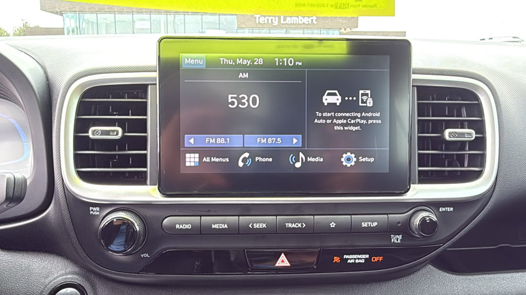 Used 2026 Hyundai Venue SEL FWD image 23