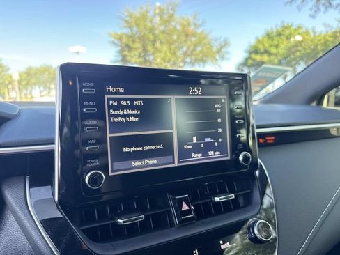 Used 2020 Toyota Corolla SE FWD image 23
