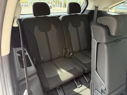 New 2026 Kia Sorento LX FWD image 32