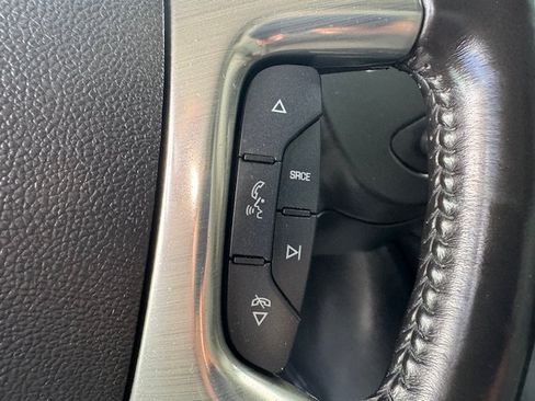 Used 2017 Chevrolet Express 3500 RWD image 16