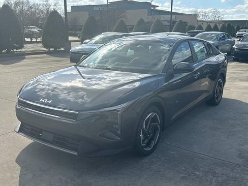 New 2026 Kia K4 EX image 3