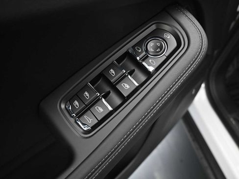 New 2026 Porsche Macan Turbo AWD/4WD image 16