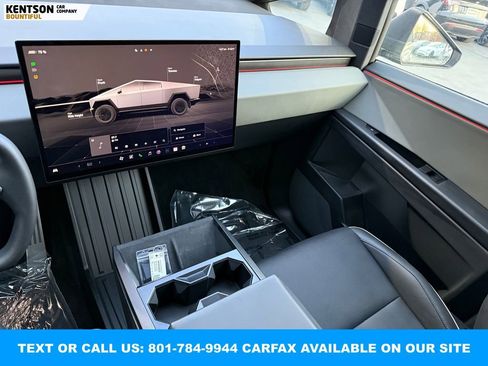 Used 2024 Tesla Cybertruck AWD Crew Cab image 22