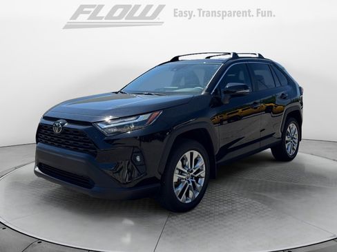 Certified 2025 Toyota RAV4 XLE Premium image 3