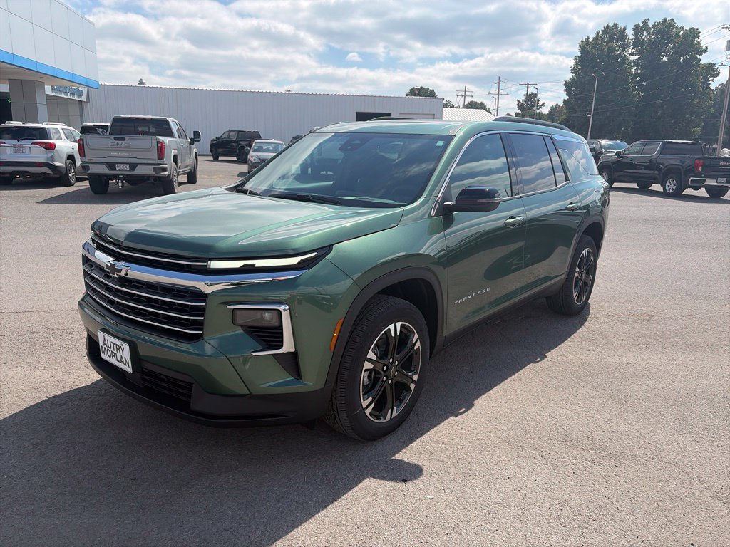 New 2027 Chevrolet Traverse LT w/ Sun and Wheel Package AWD/4WD image 2