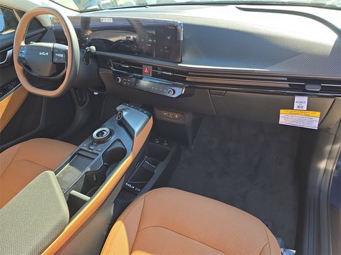 New 2025 Kia EV6 Wind image 13