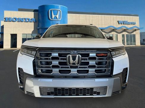 New 2026 Honda Pilot TrailSport image 10