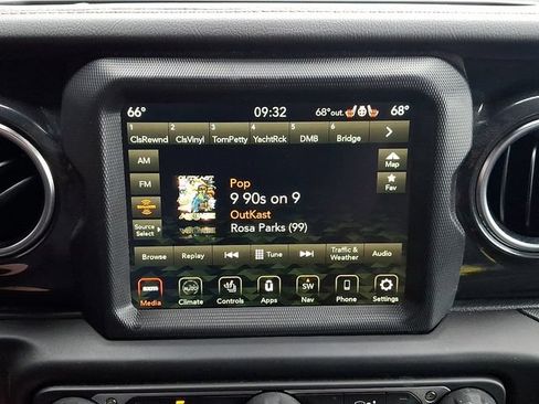 Used 2023 Jeep Wrangler Unlimited Rubicon 392 w/ Dual Top Group AWD/4WD image 21