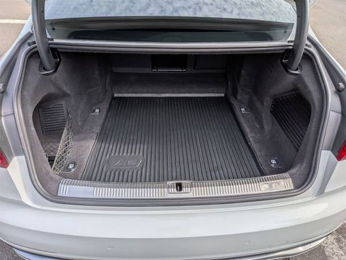 Used 2023 Audi A8 L 3.0T image 34