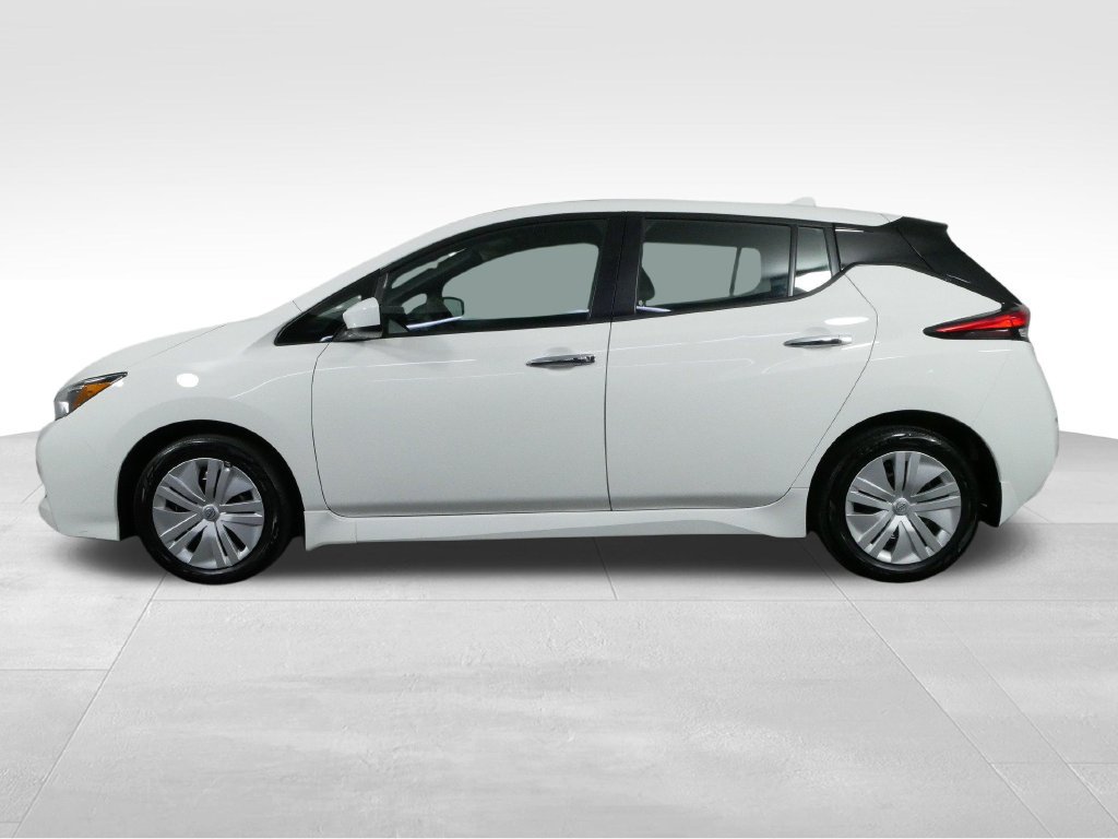 Used 2025 Nissan Leaf S FWD image 6