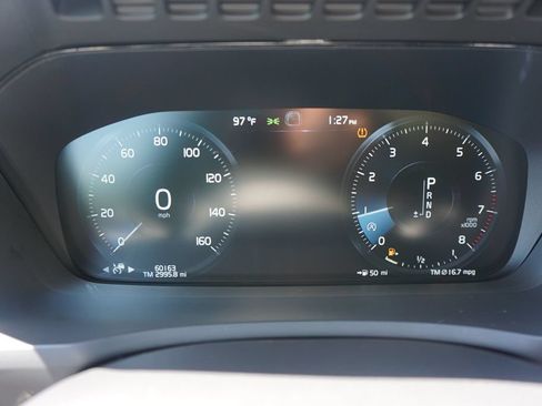 Used 2020 Volvo XC90 T6 Momentum AWD/4WD image 7