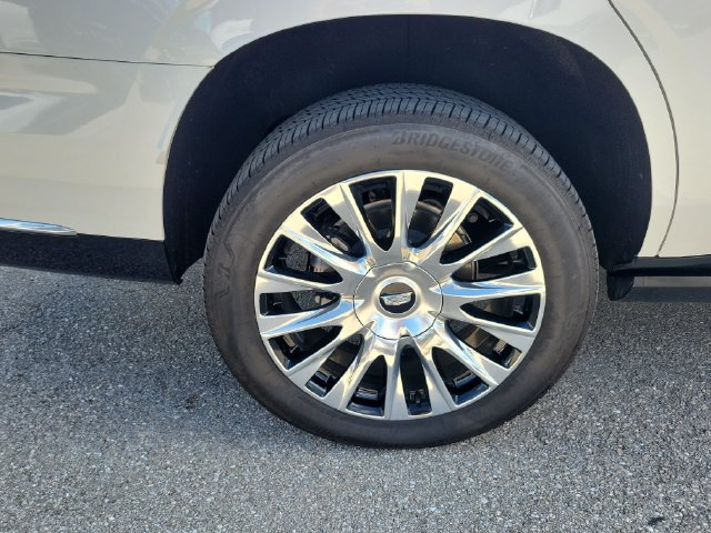 Used 2025 Cadillac Escalade Premium Luxury Platinum w/ LPO, Floor Liner Package AWD/4WD image 12