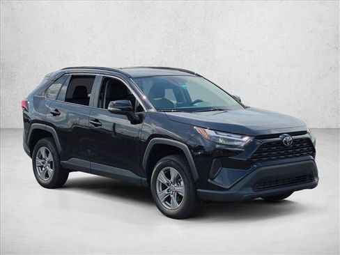 Used 2024 Toyota RAV4 XLE w/ Convenience Package FWD image 3
