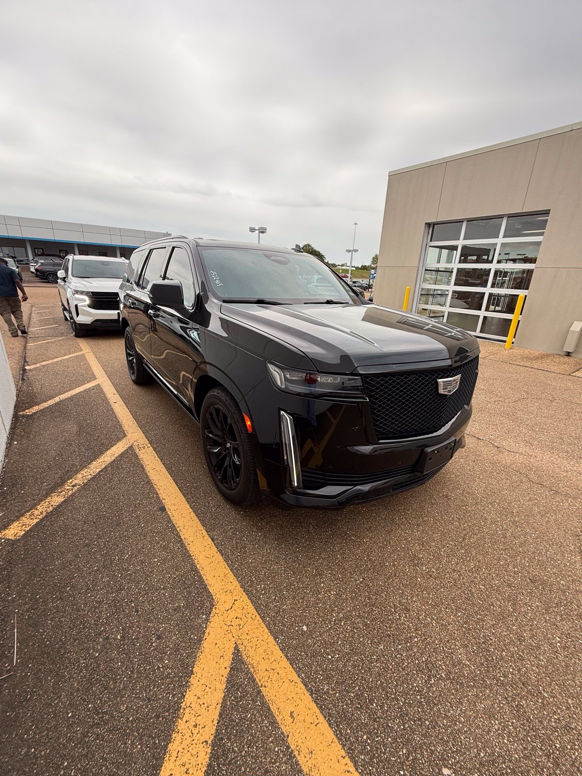Used 2021 Cadillac Escalade Sport w/ Driver Assist Tech Package AWD/4WD image 4