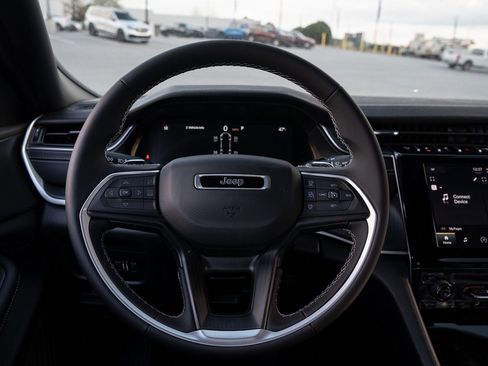 New 2025 Jeep Grand Cherokee L Laredo RWD image 29