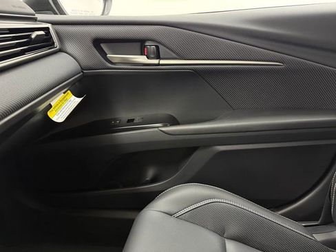 New 2026 Toyota Camry Hybrid w/ Multimedia Upgrade Package FWD image 25