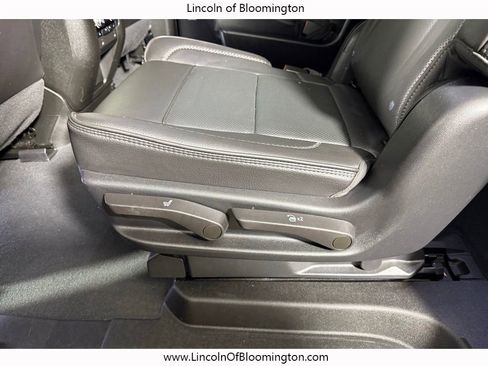 Used 2022 GMC Yukon XL Denali image 47