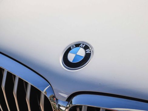 Used 2022 BMW X5 xDrive40i AWD/4WD image 11