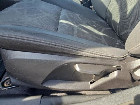 Used 2012 Ford Fiesta SE image 15