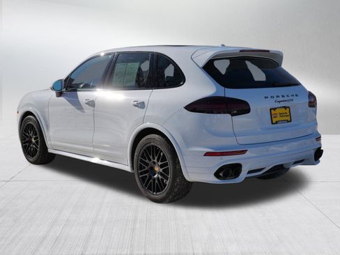 Used 2017 Porsche Cayenne GTS image 5