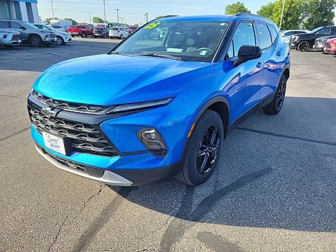 Used 2025 Chevrolet Blazer LT w/ Convenience Package AWD/4WD image 1