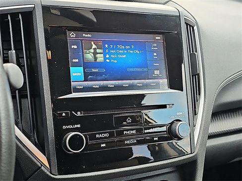 Used 2019 Subaru Crosstrek 2.0i Premium image 16