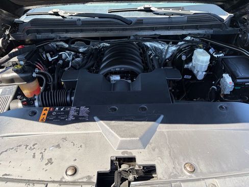 Used 2018 Chevrolet Silverado 1500 LT w/ All Star Edition AWD/4WD image 27
