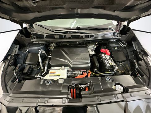 Used 2025 Nissan Leaf S FWD image 33
