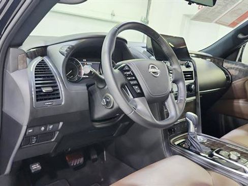 Certified 2023 Nissan Armada Platinum w/ Captain's Chairs Package RWD image 10