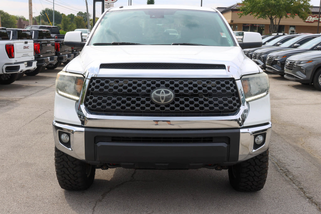 Used 2019 Toyota Tundra SR5 w/ SR5 Upgrade Package AWD/4WD image 2