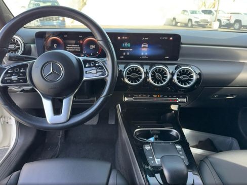 Used 2022 Mercedes-Benz A 220 image 7