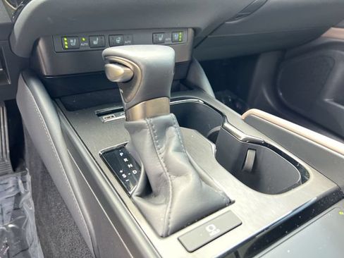 Certified 2025 Lexus ES 350 w/ Premium Package FWD image 18