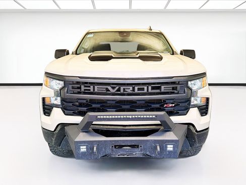 Used 2022 Chevrolet Silverado 1500 Custom Trail Boss AWD/4WD image 2