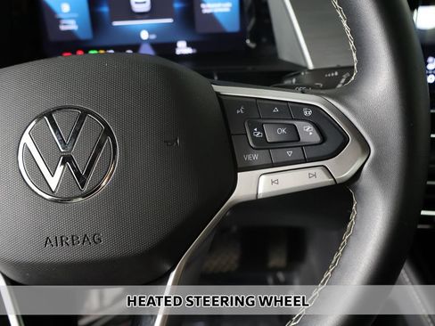 Used 2025 Volkswagen Atlas Cross Sport SE FWD image 7